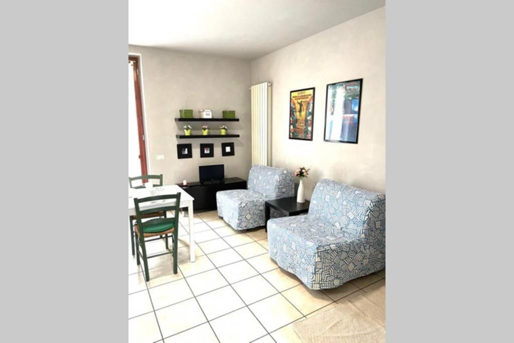 Monolocale Ai Piedi Di Citta Alta Apartment Bergamo Luaran gambar